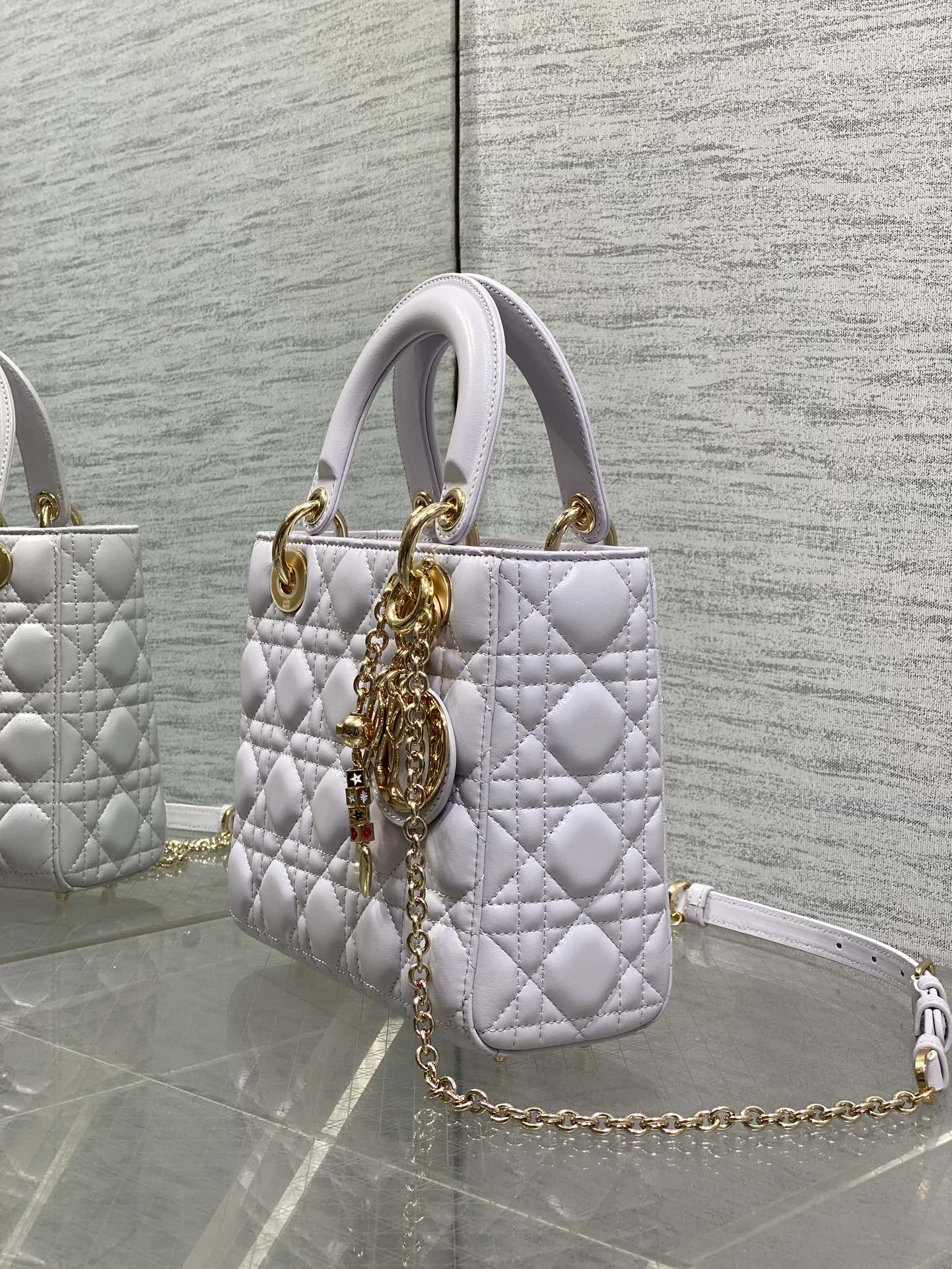 CD new product Daphne bag