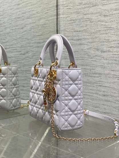 CD new product Daphne bag