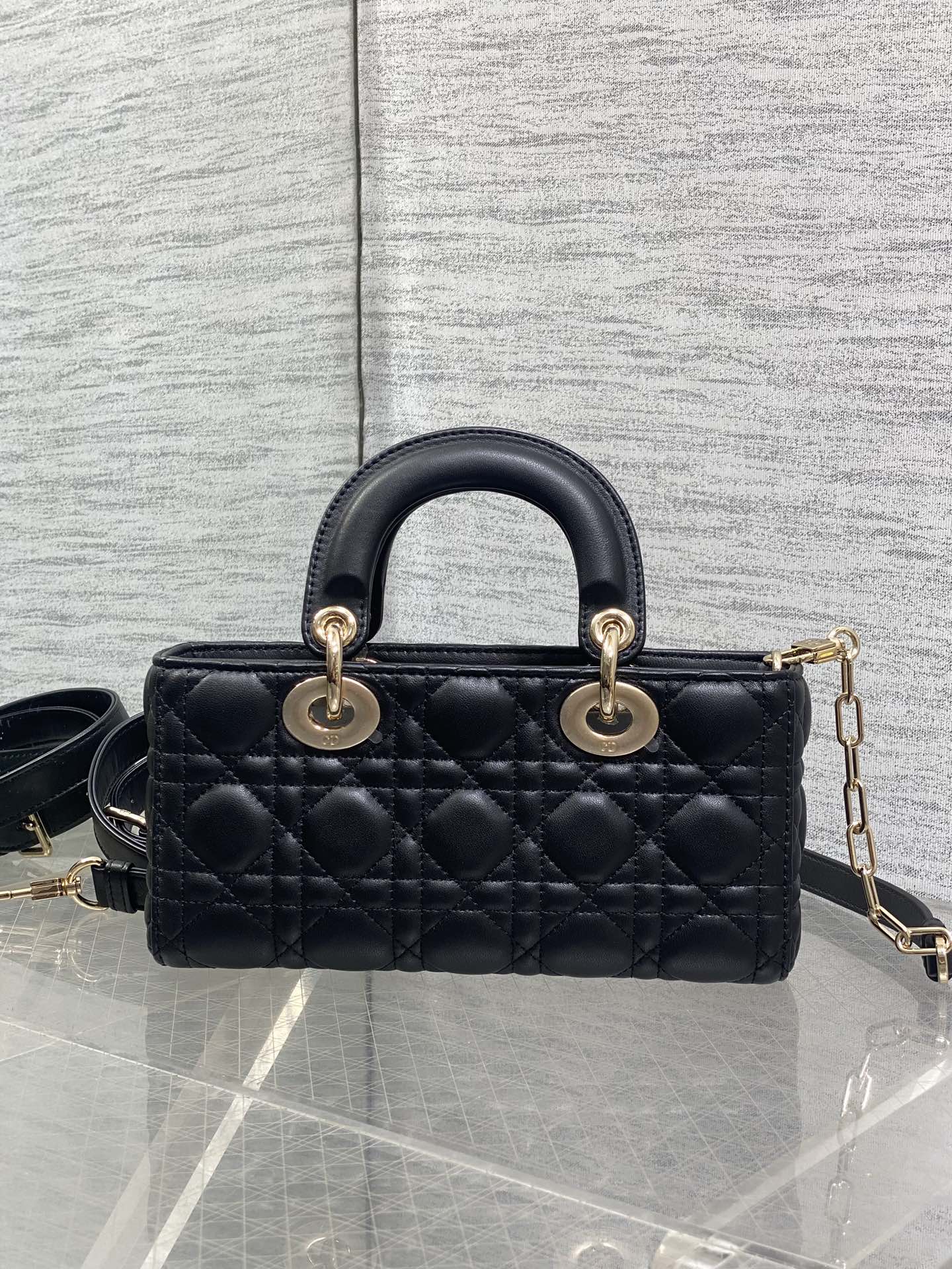 CD new product Daphne bag