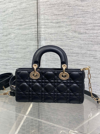 CD new product Daphne bag