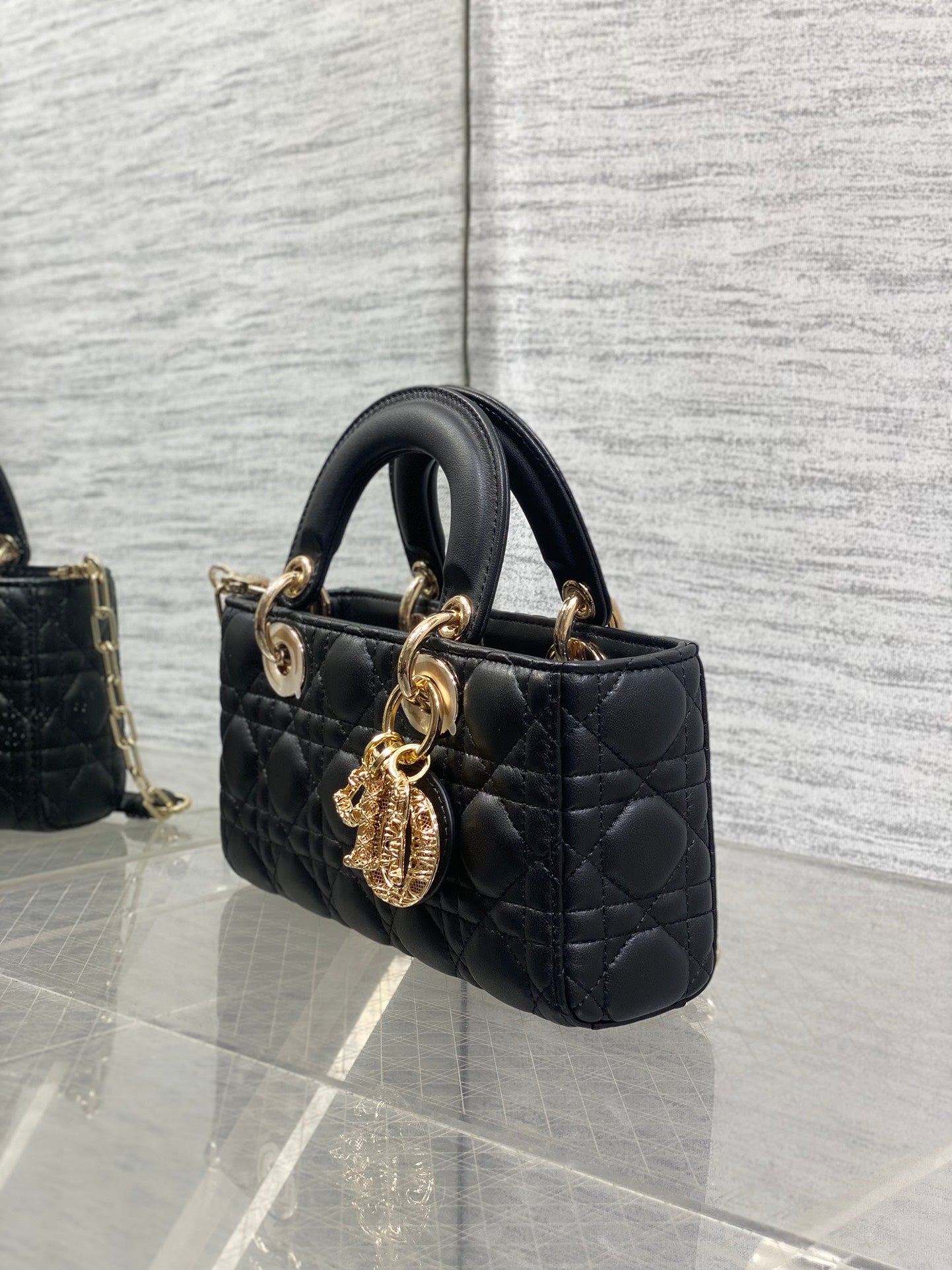 CD new product Daphne bag