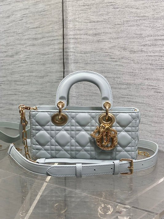 CD new product Daphne bag