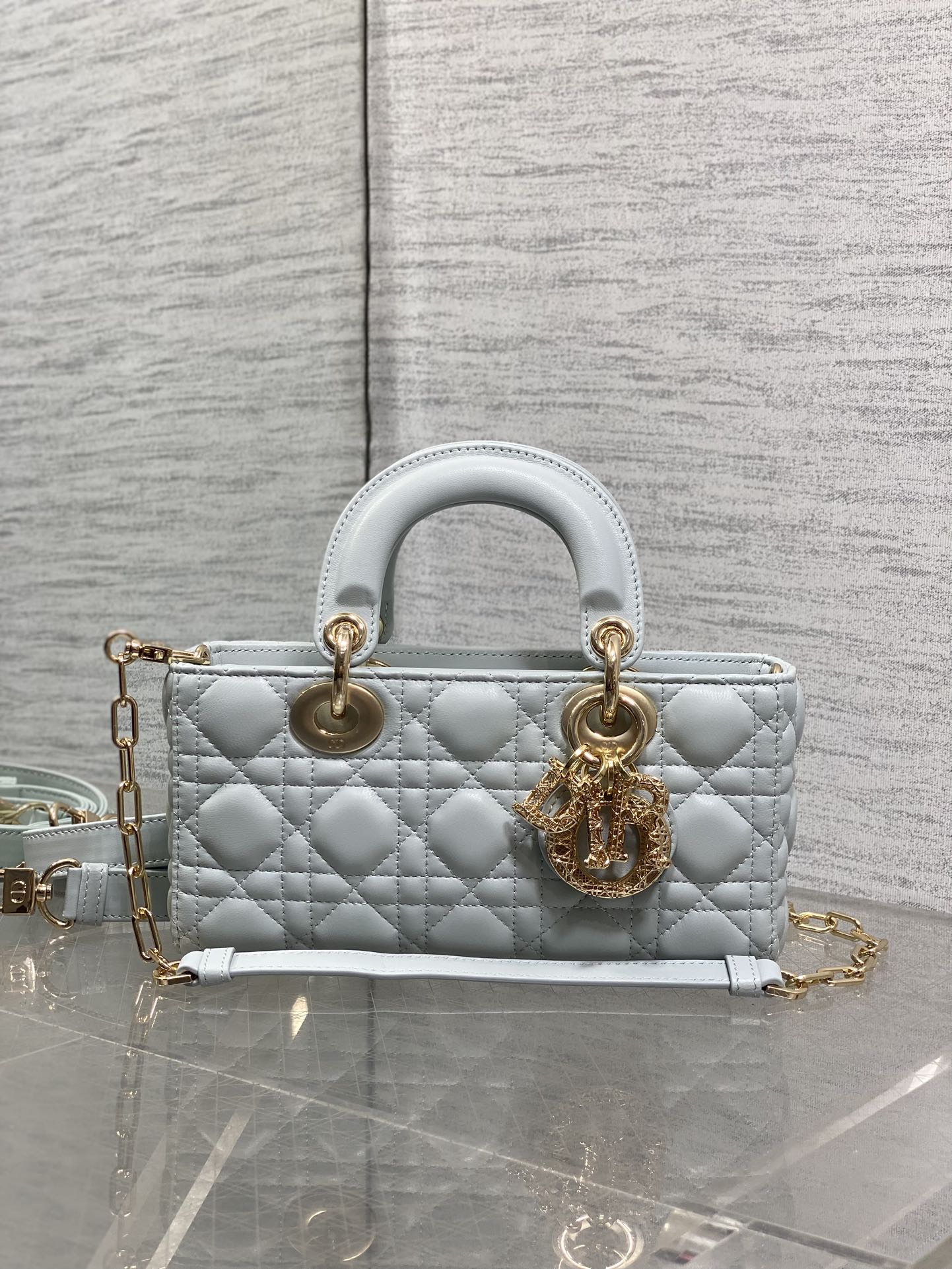 CD new product Daphne bag