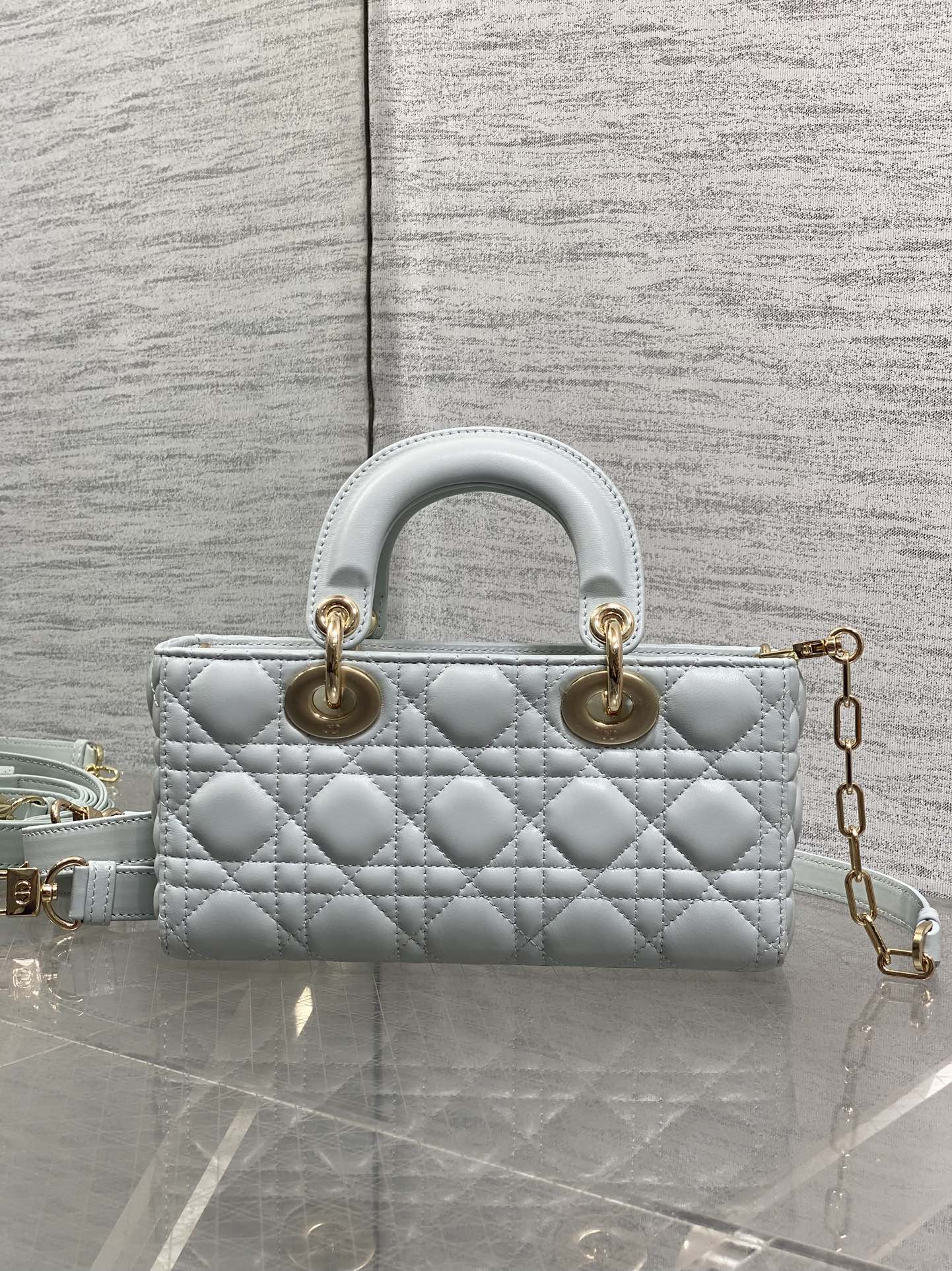 CD new product Daphne bag