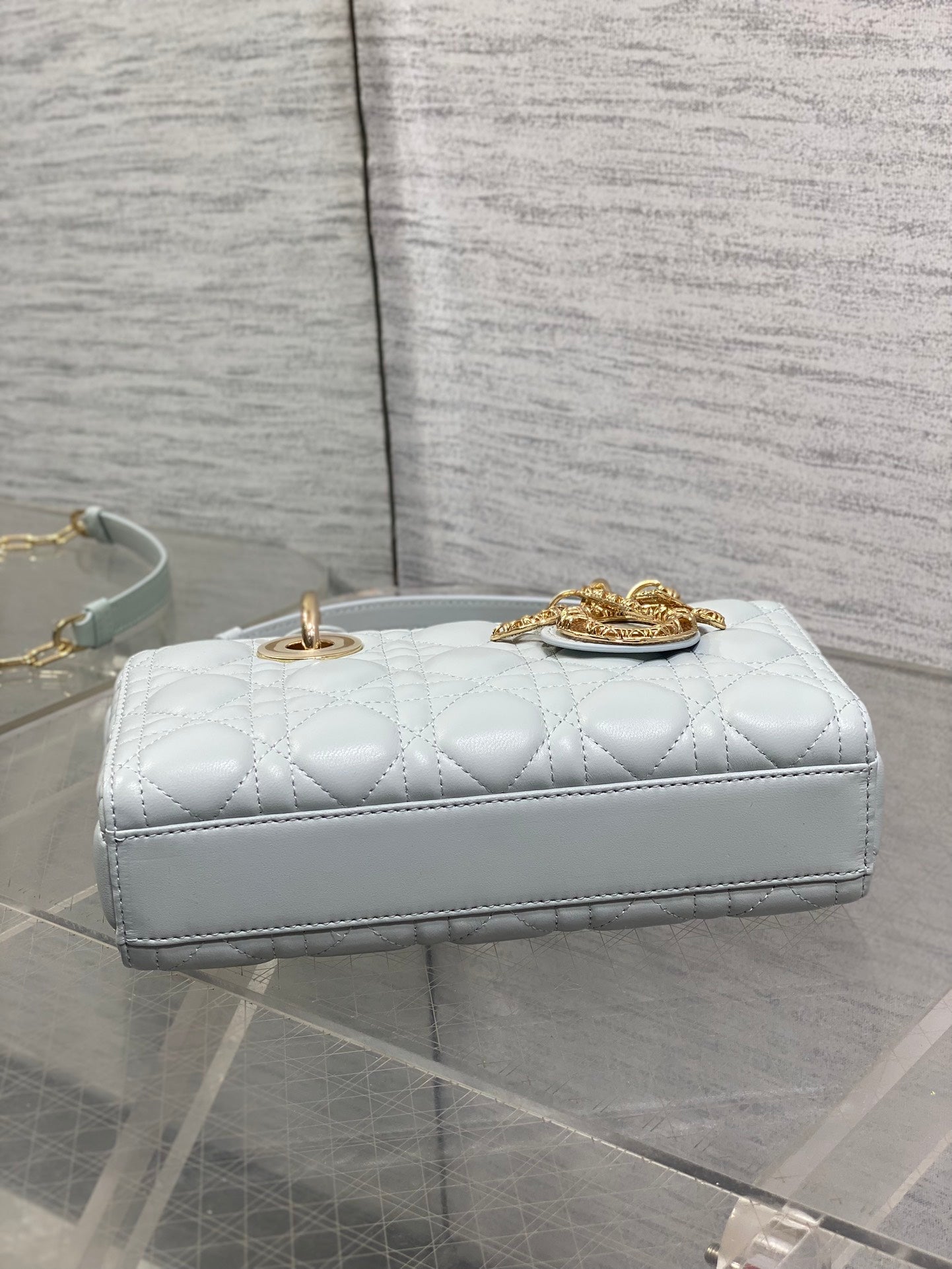 CD new product Daphne bag