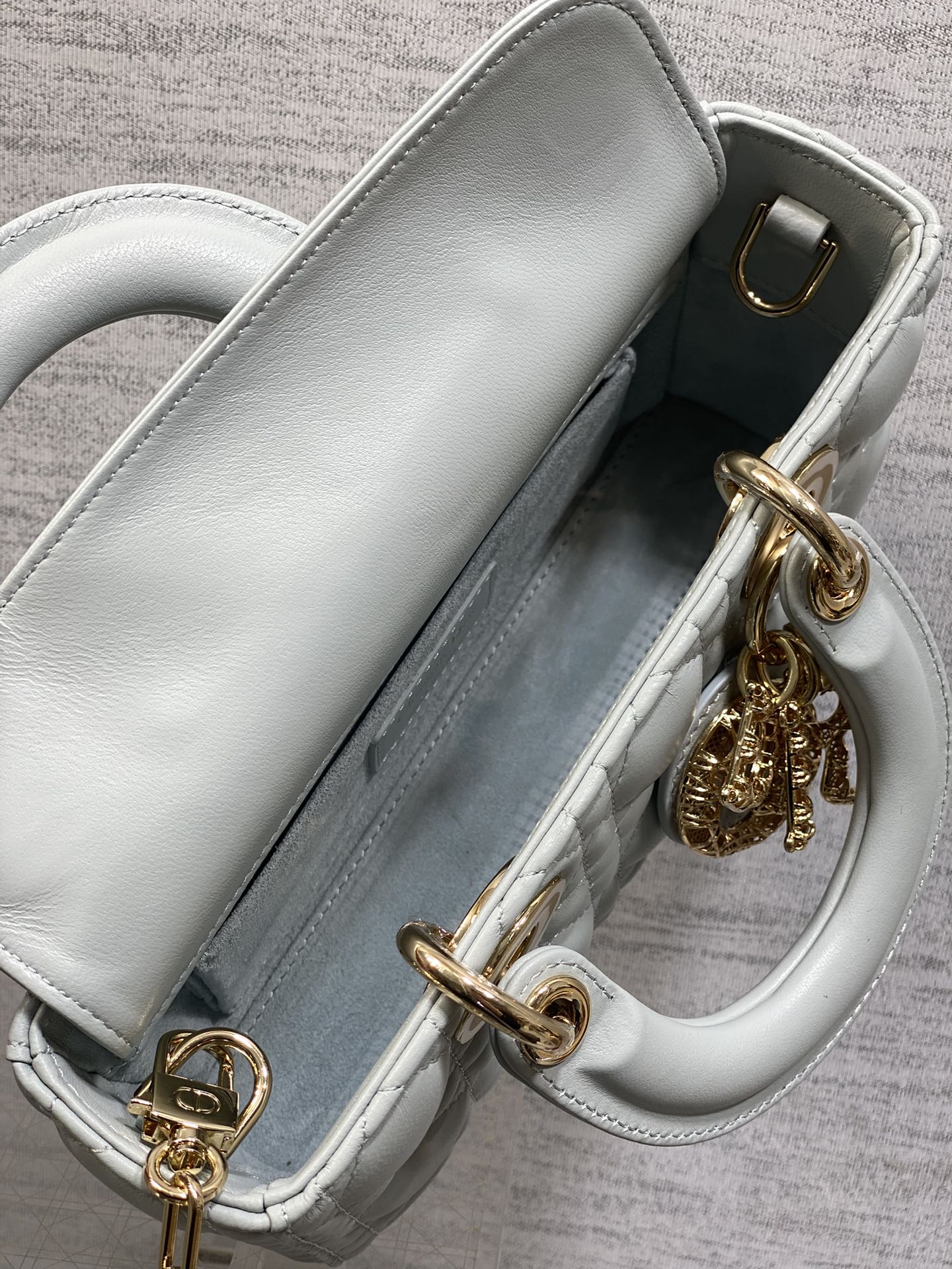 CD new product Daphne bag