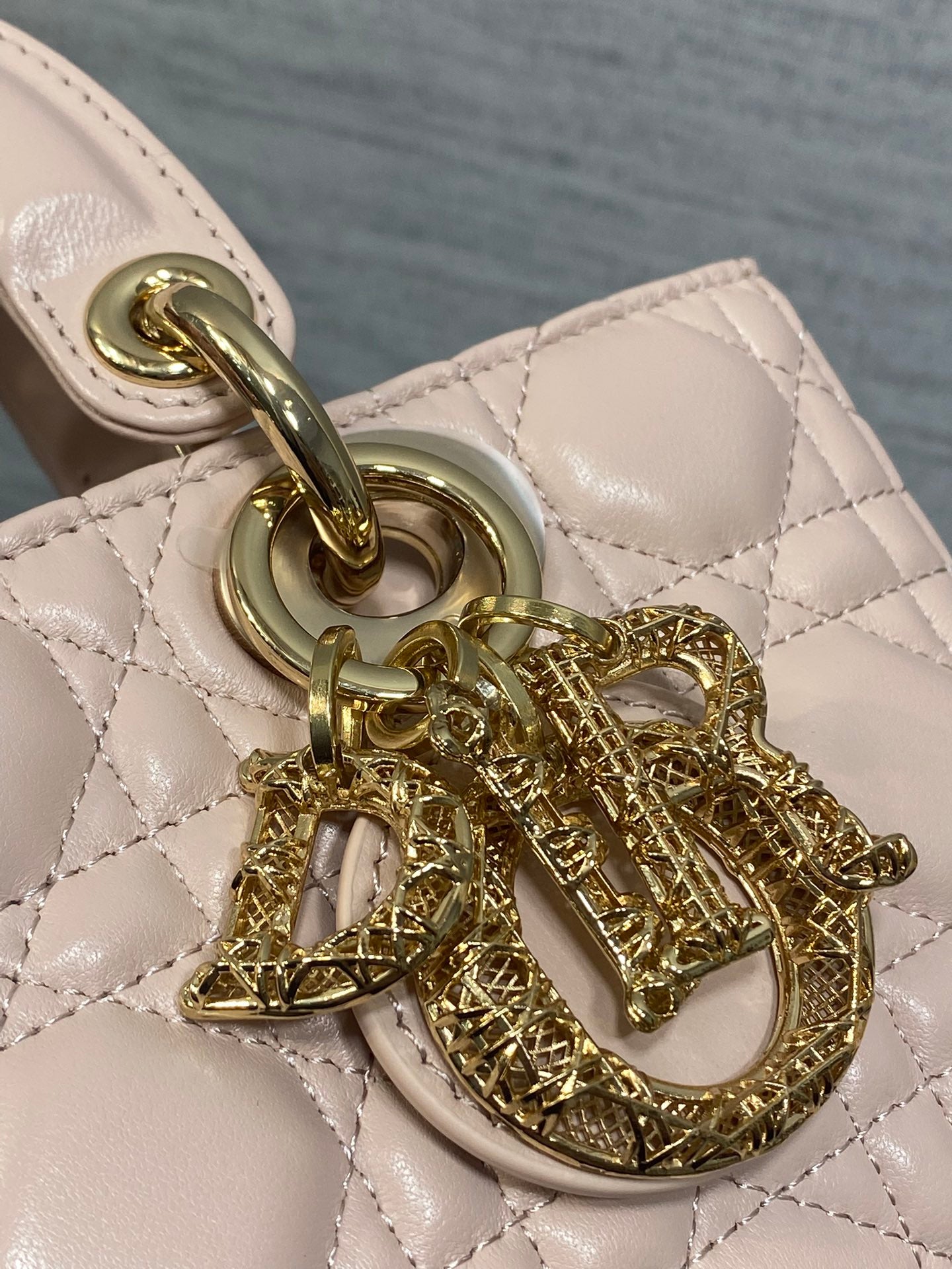 CD new product Daphne bag