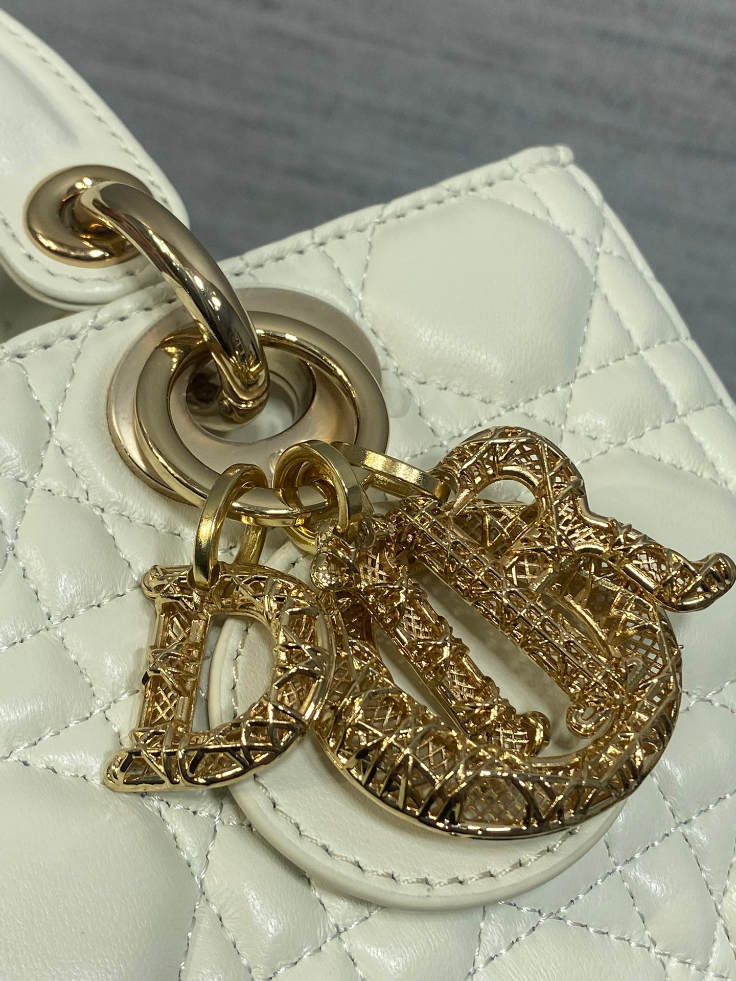 CD new product Daphne bag