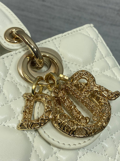 CD new product Daphne bag