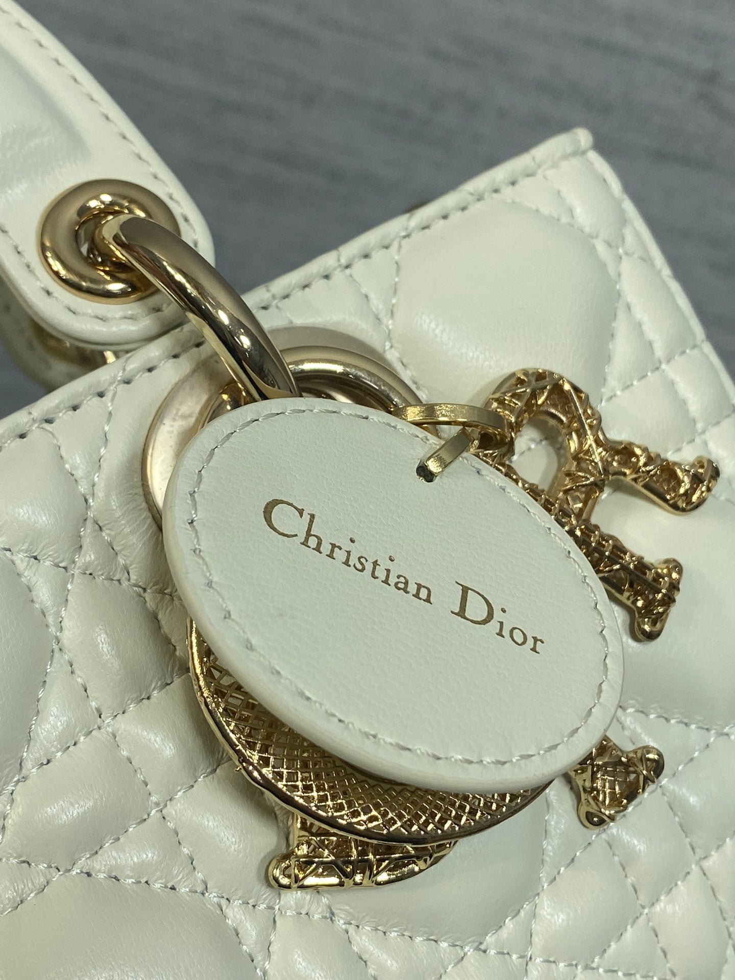 CD new product Daphne bag