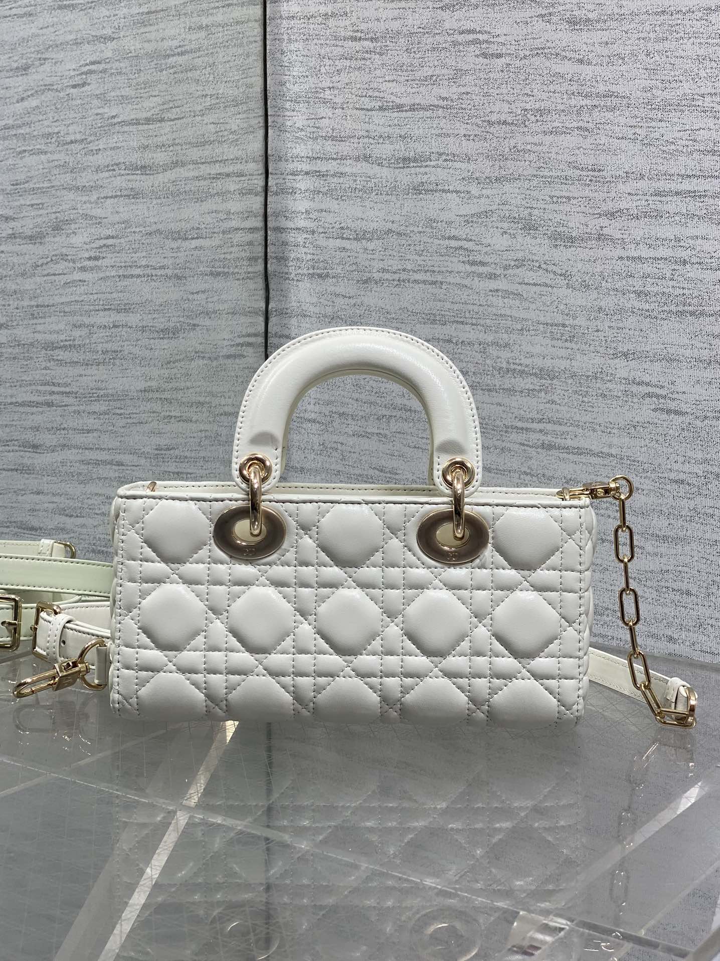 CD new product Daphne bag