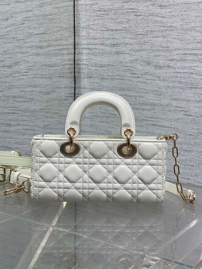 CD new product Daphne bag