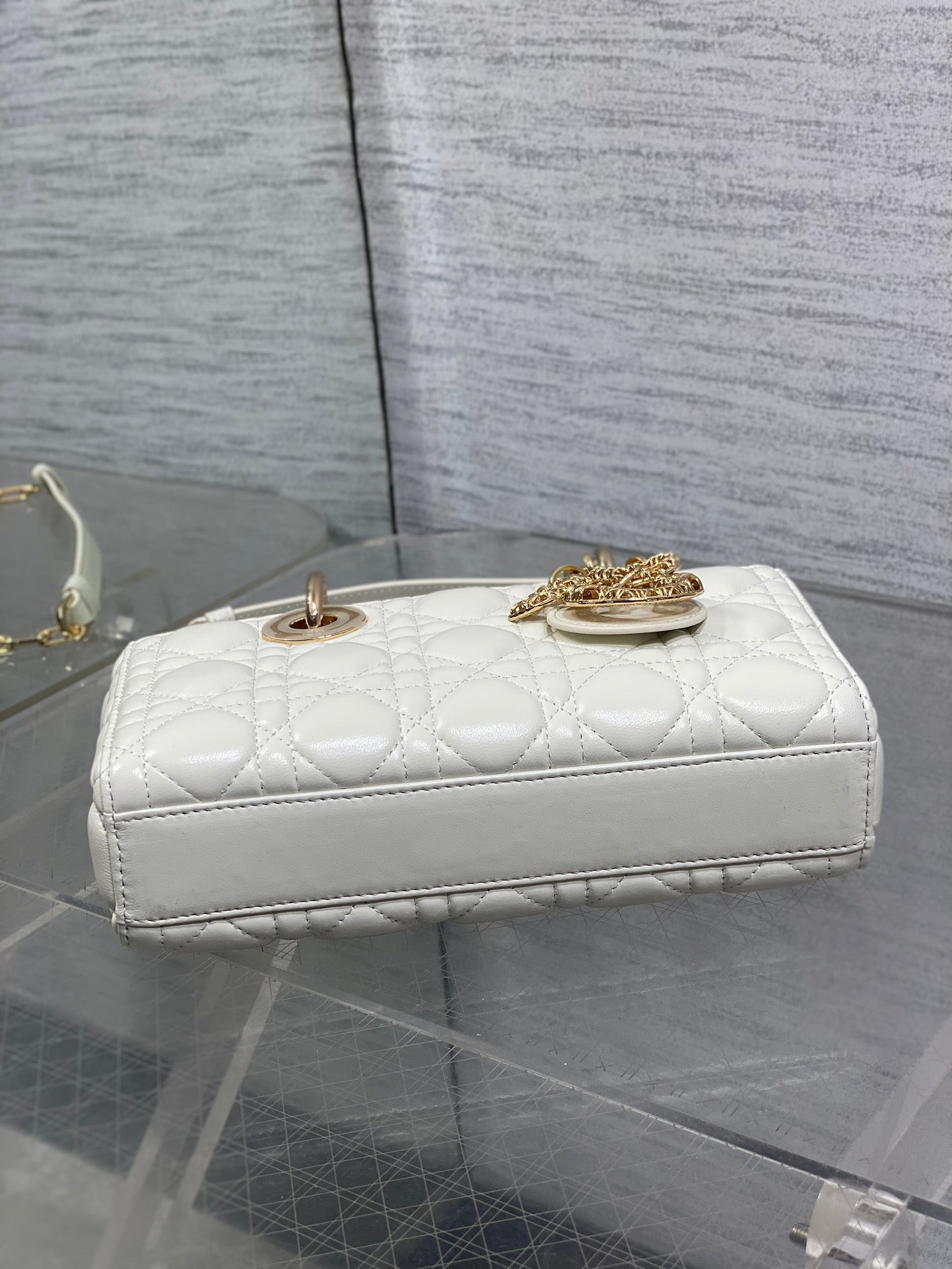 CD new product Daphne bag