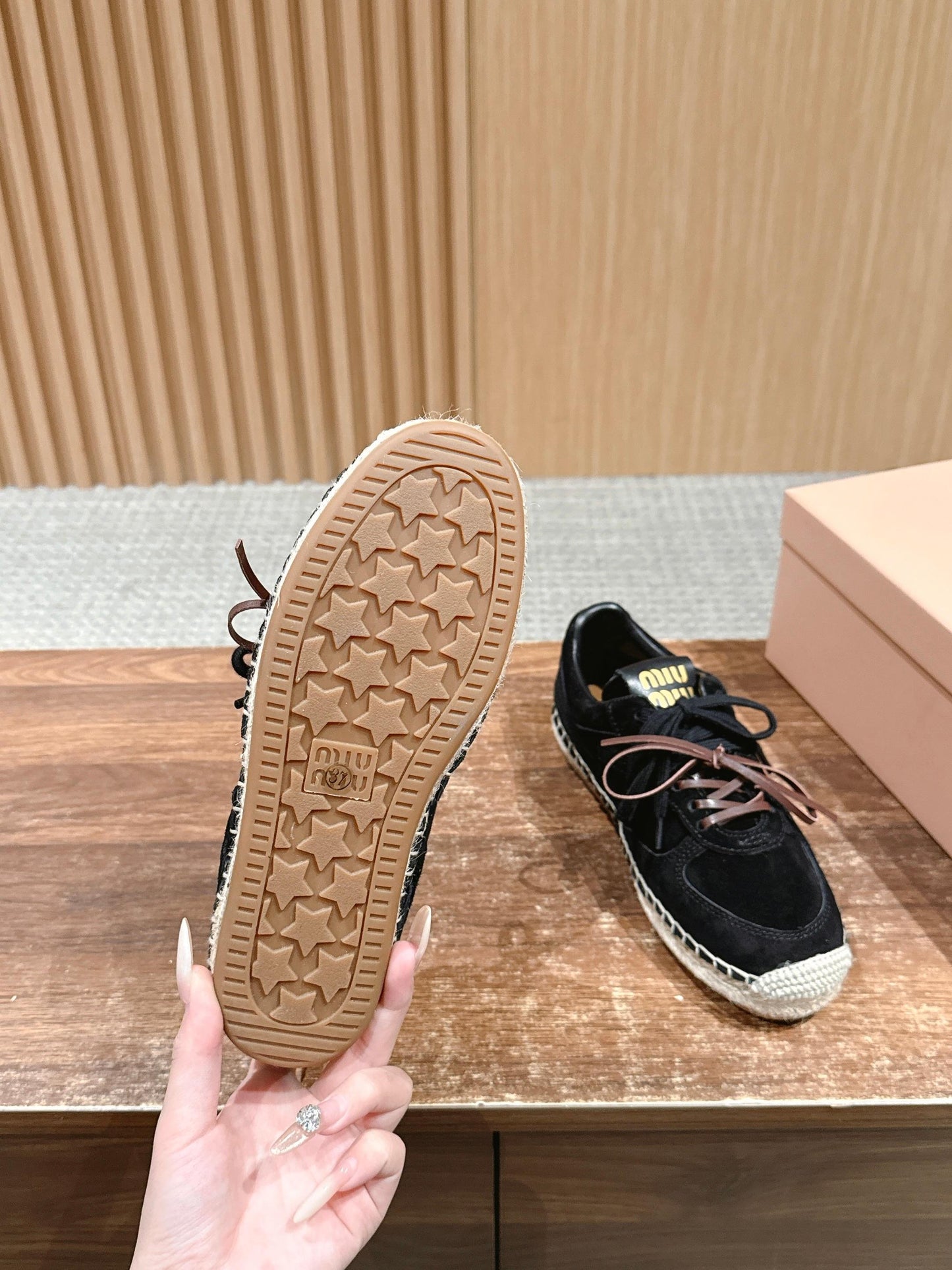 Miu New fisherman shoes