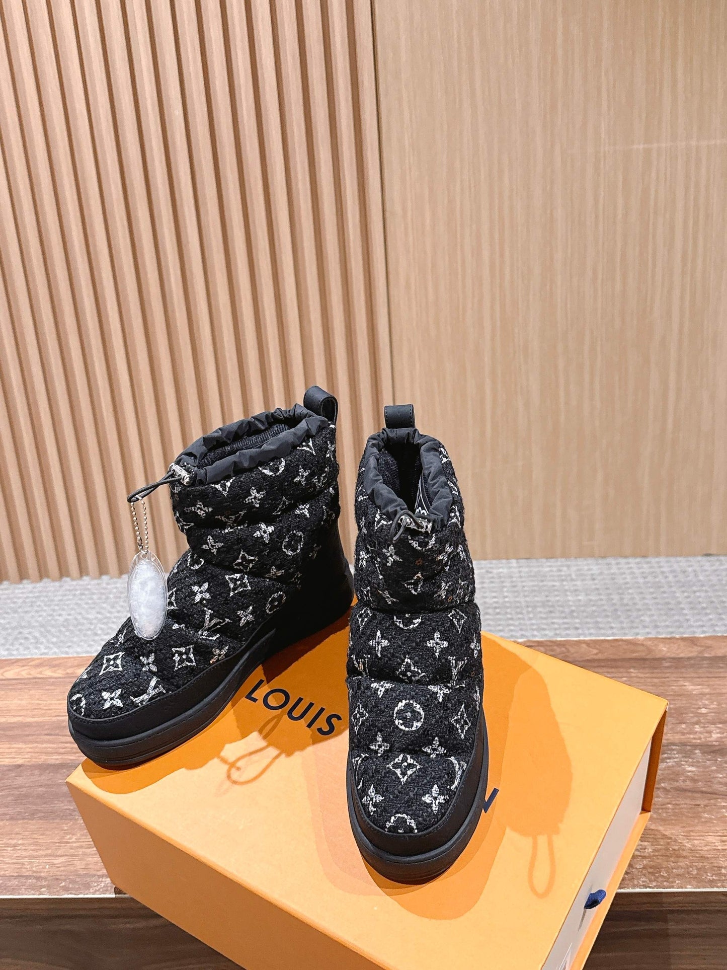 Louis New snow boots