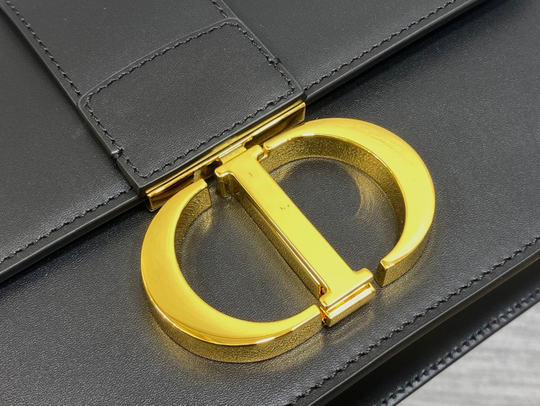 CD new product; Montaigne bag