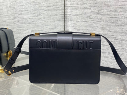 CD new product; Montaigne bag