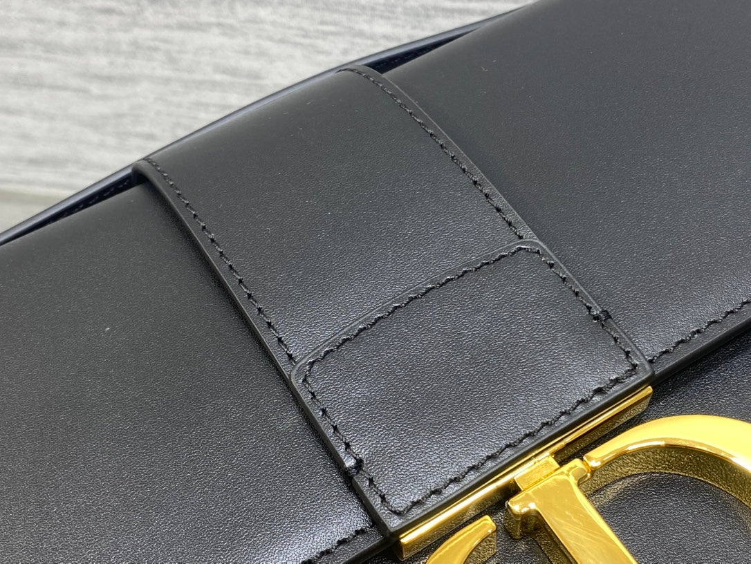 CD new product; Montaigne bag