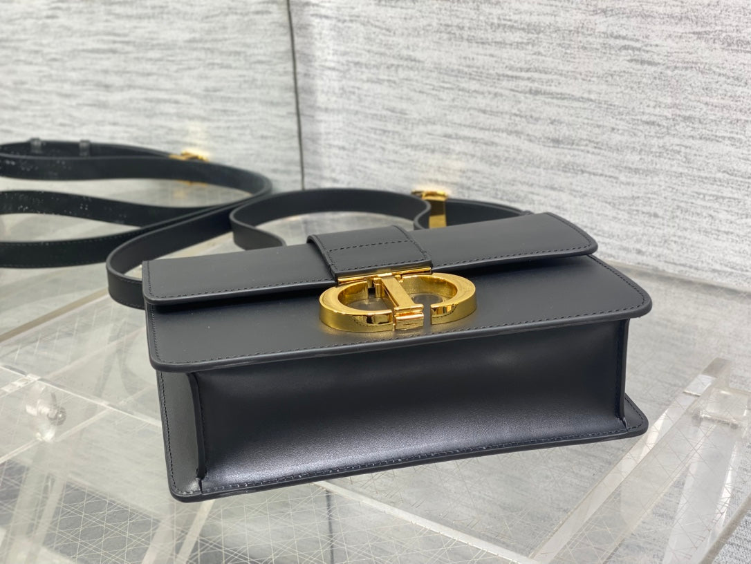 CD new product; Montaigne bag