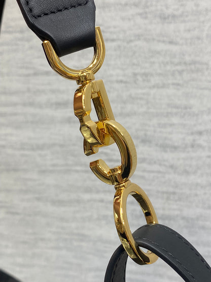 CD new single shoulder bag