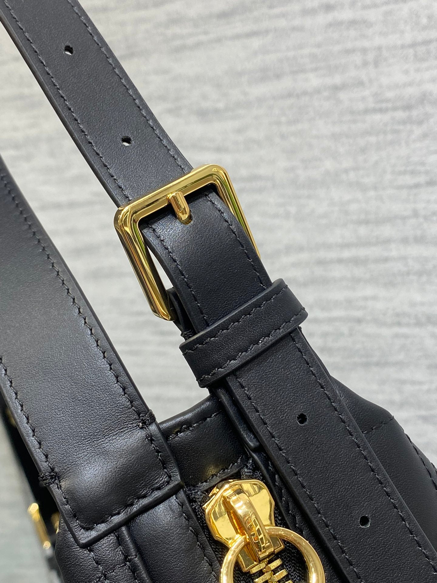 CD new single shoulder bag