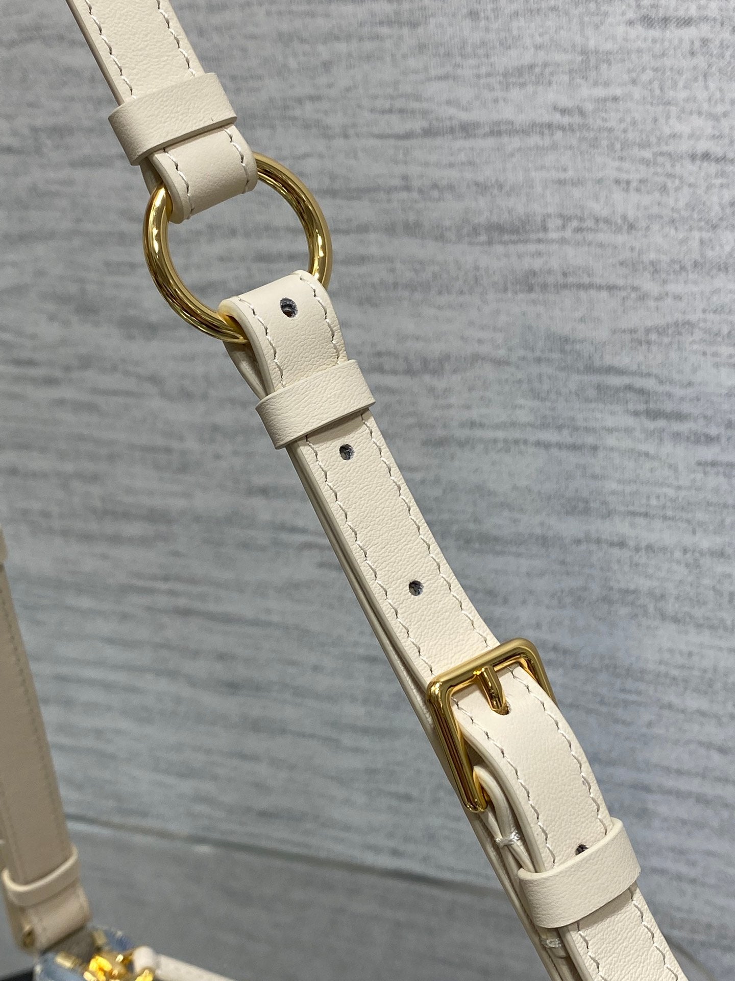 CD new single shoulder bag