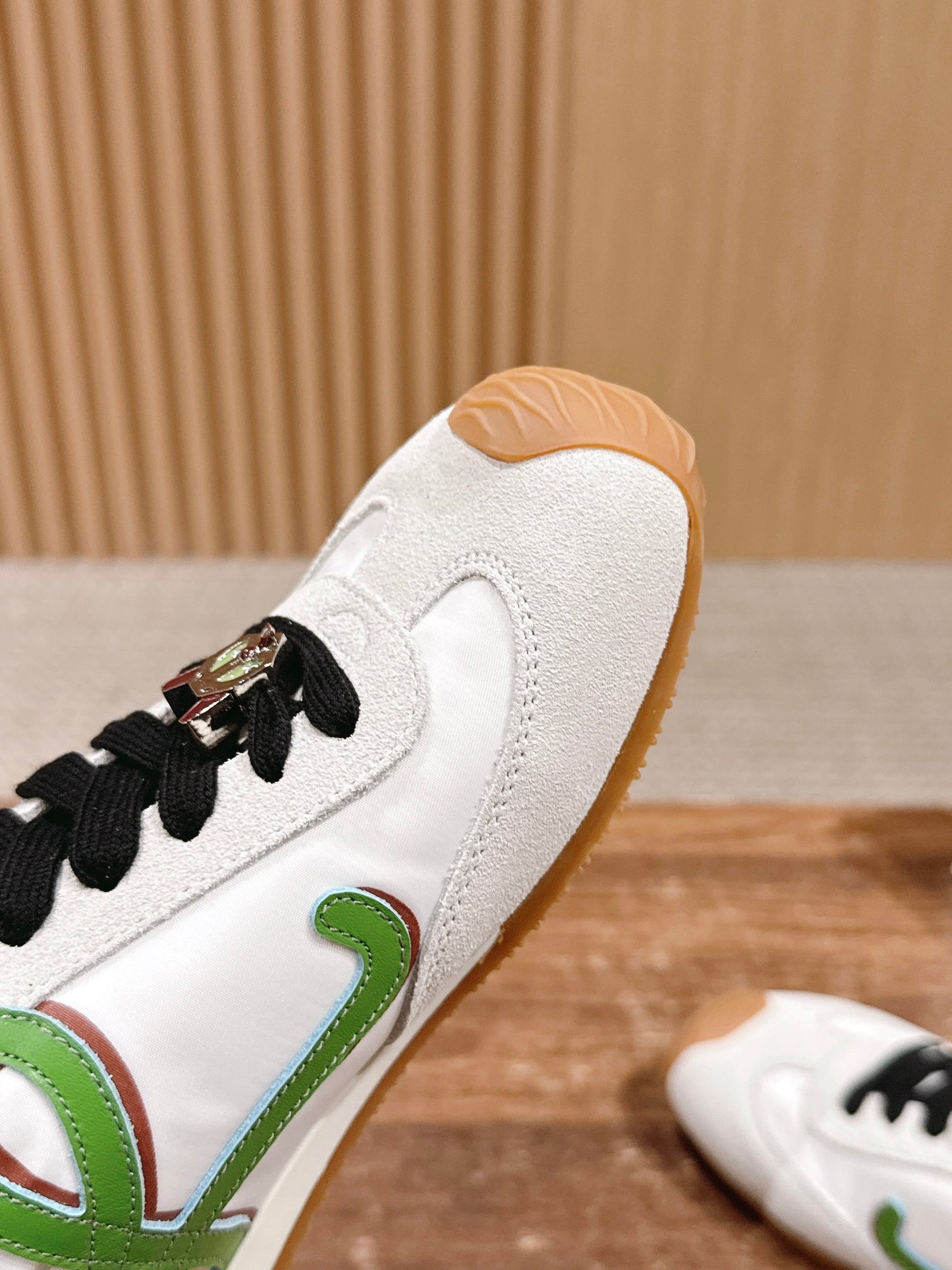 𝐋oew New sports shoes