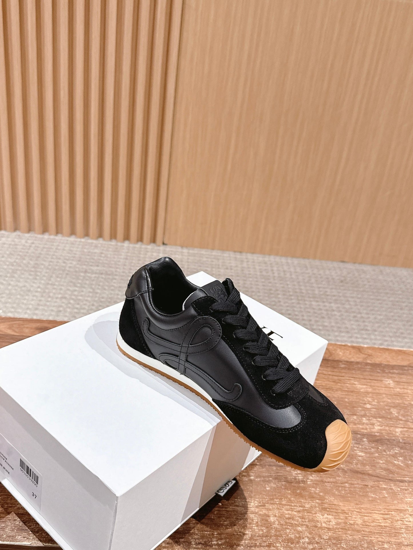 𝐋oew New sports shoes