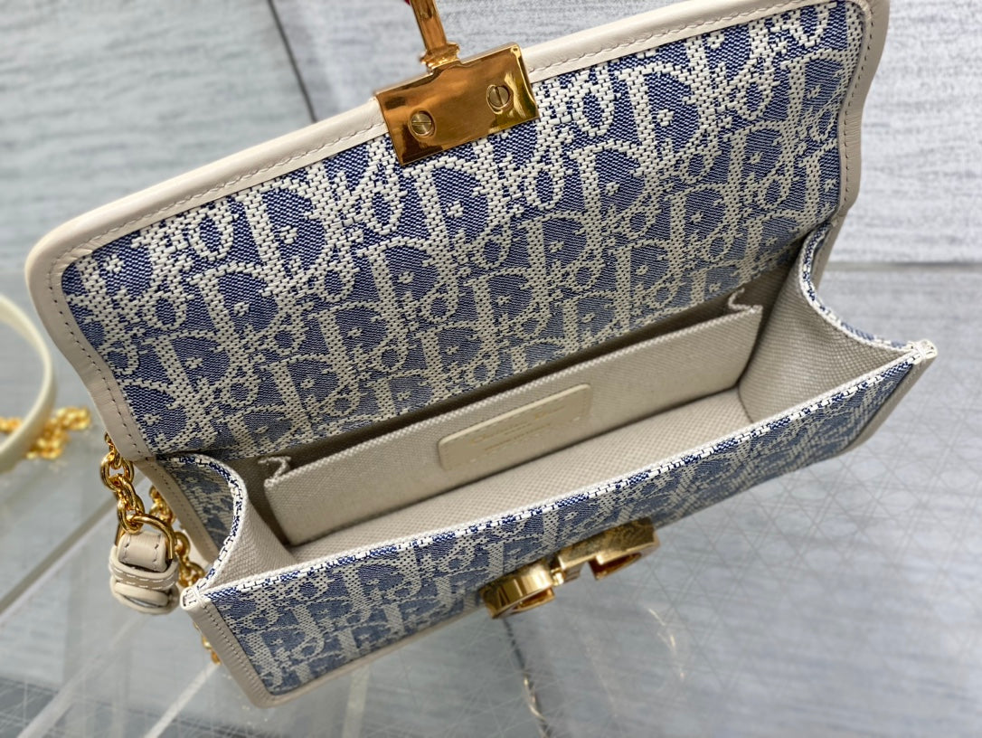 CD new single shoulder bag