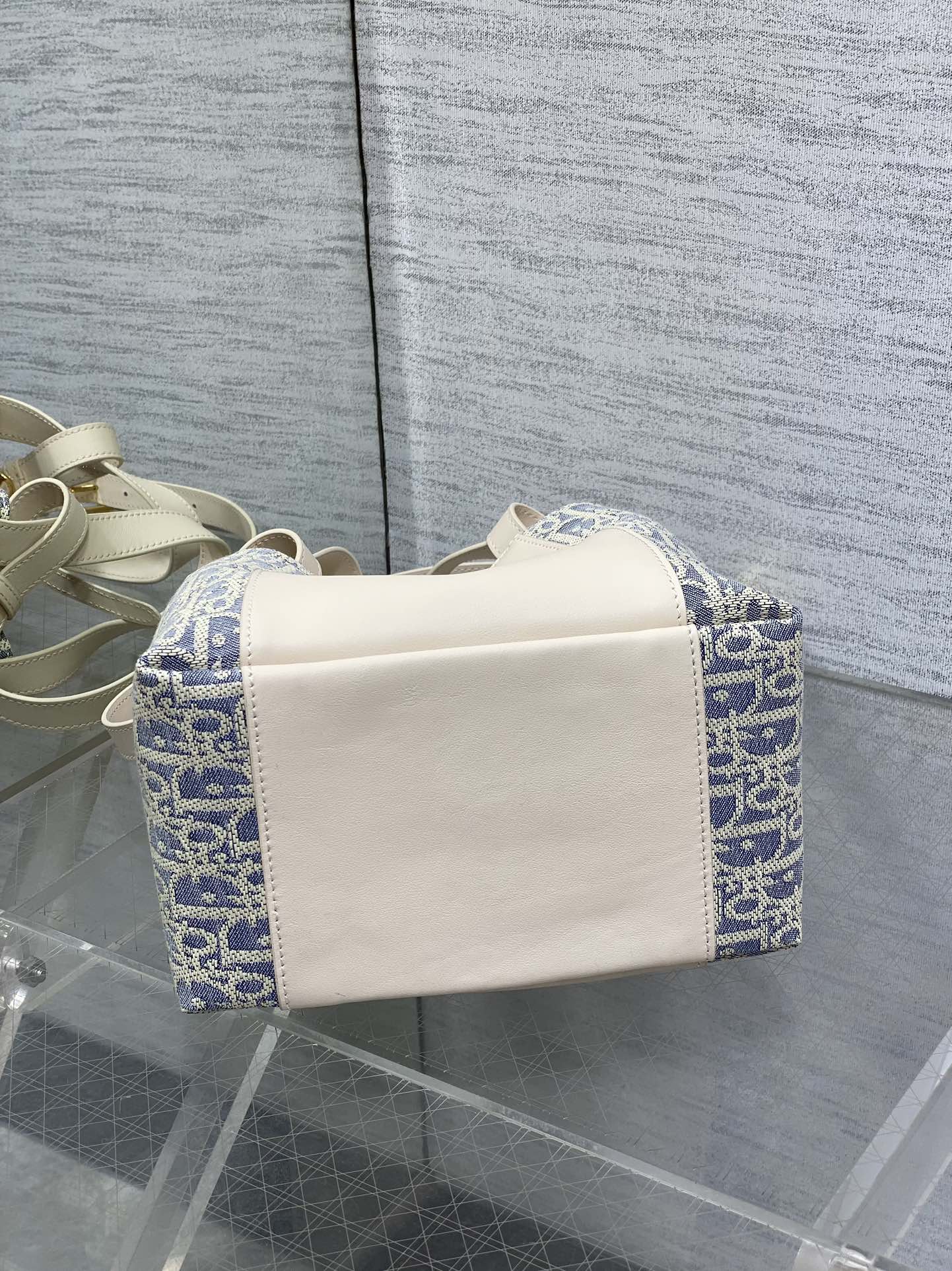 CD new single shoulder bag