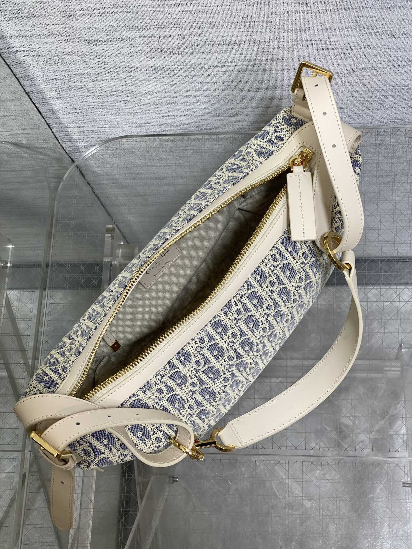 CD new single shoulder bag