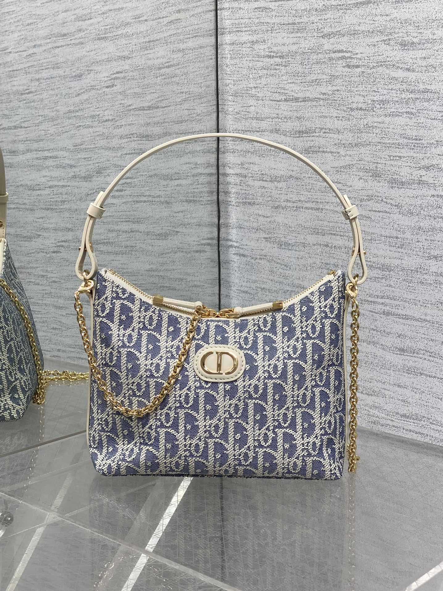 CD new single shoulder bag