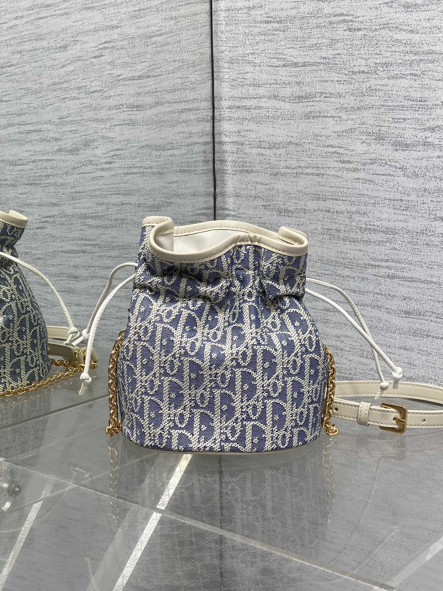 CD new single shoulder bag