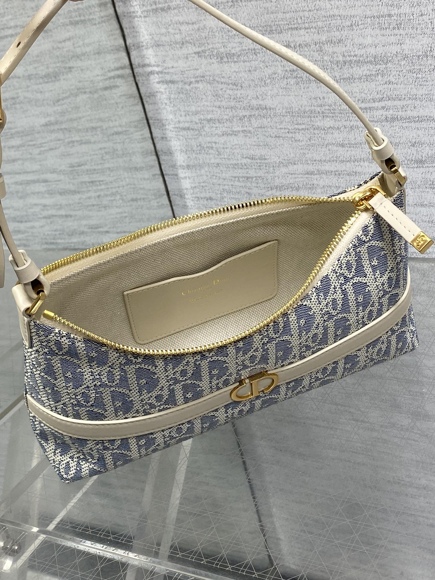 CD new single shoulder bag