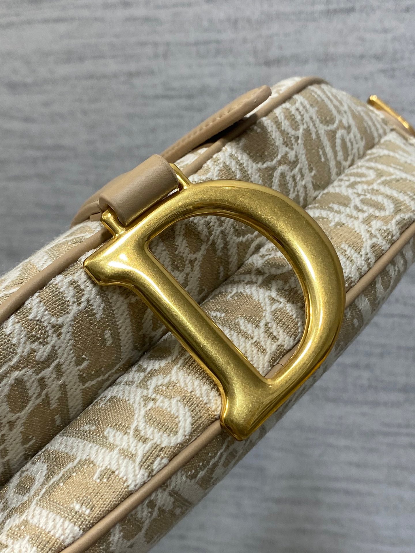 CD new single shoulder bag