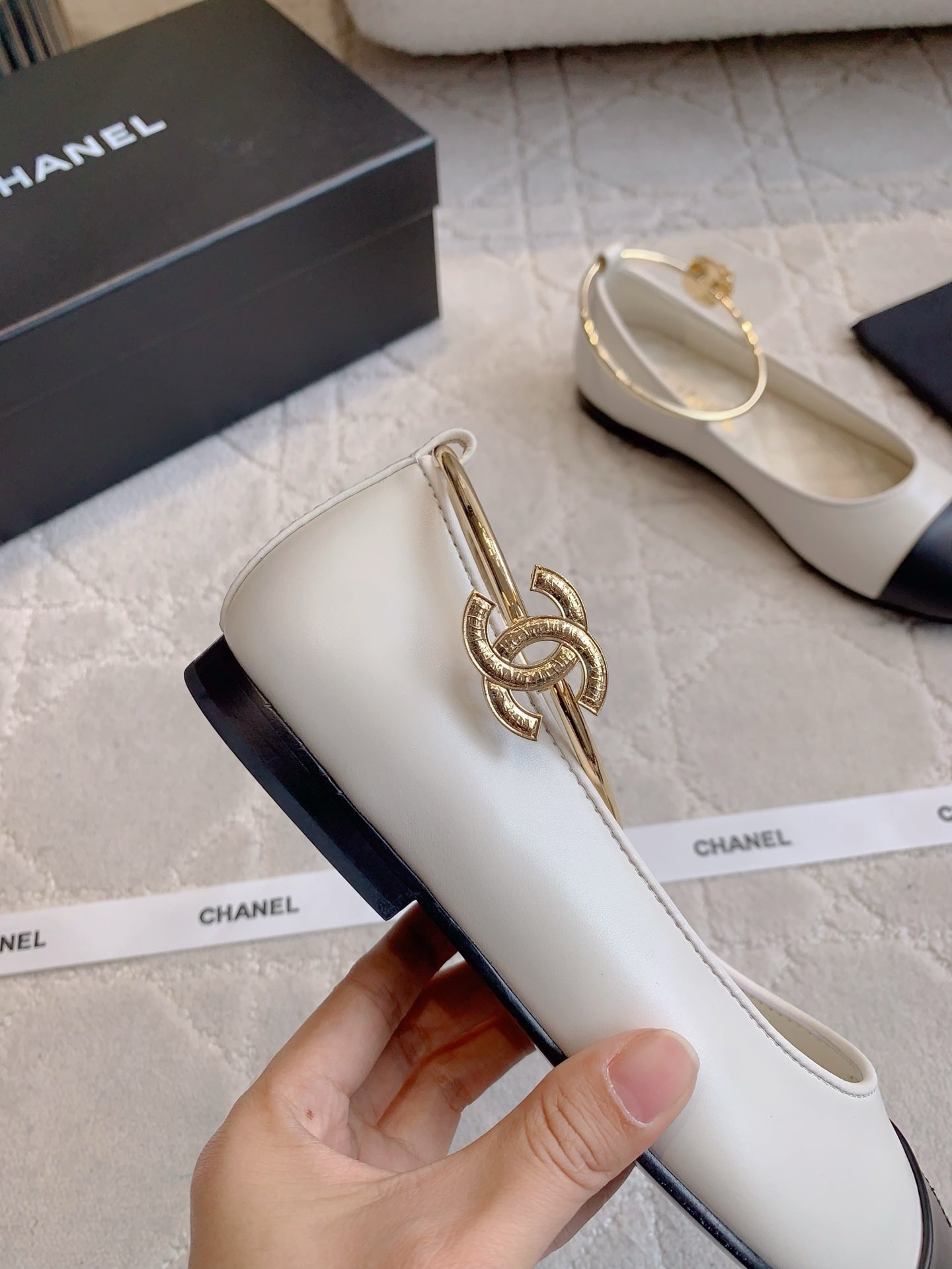 Chan New  Anklet flat shoes