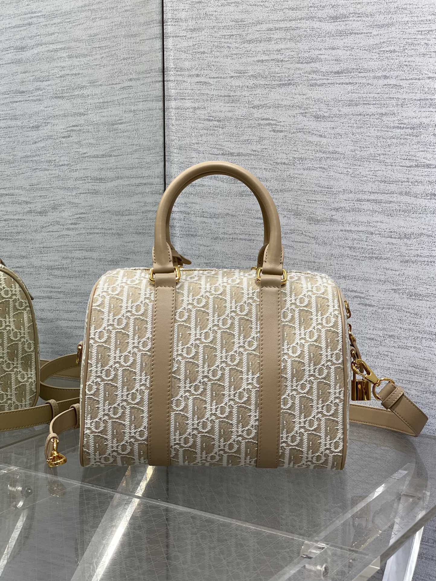 CD new single shoulder bag