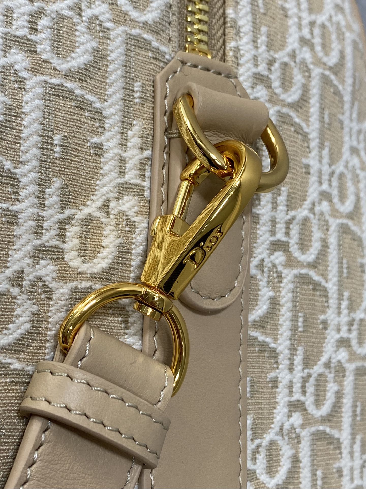 CD new single shoulder bag