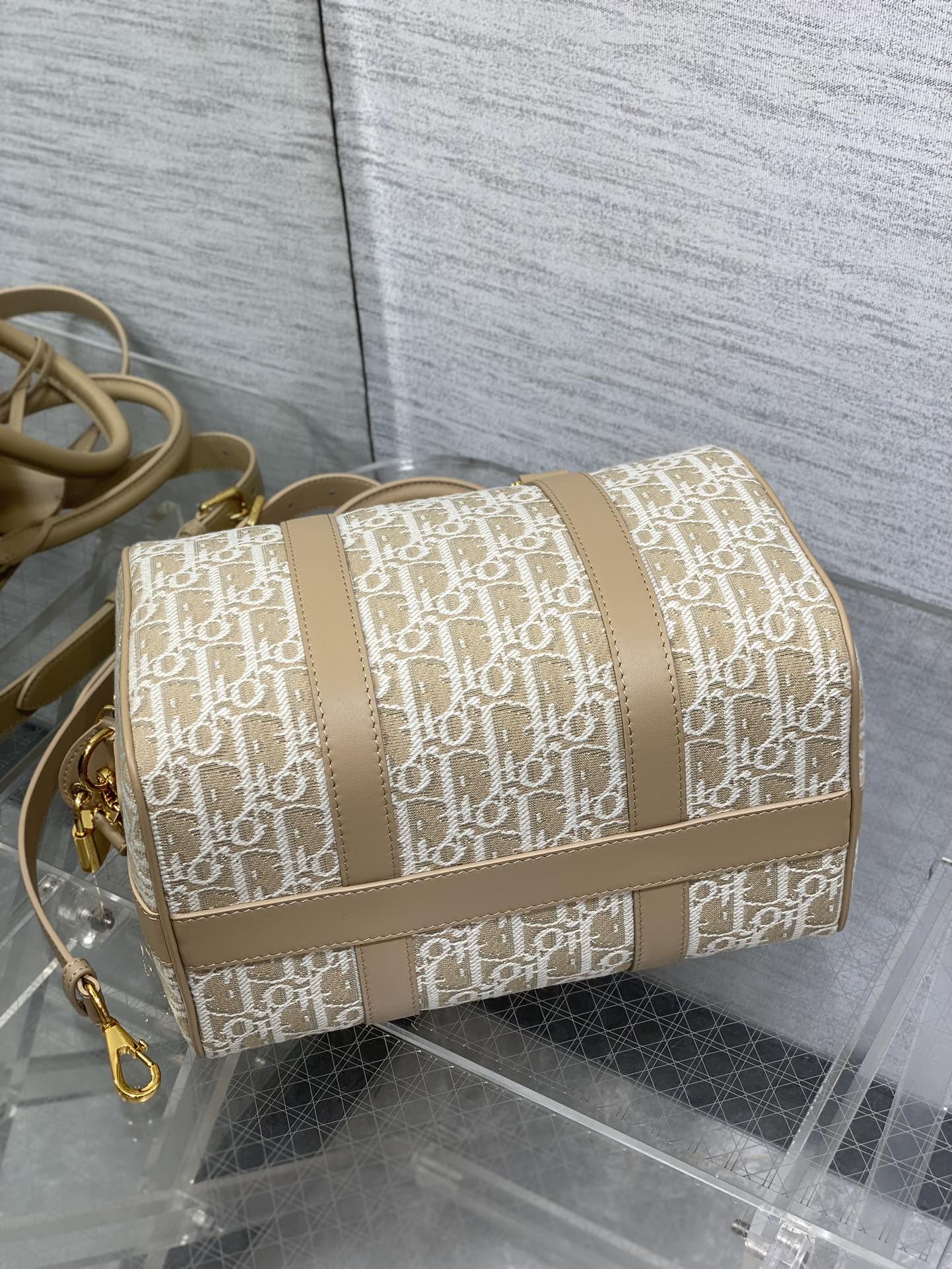 CD new single shoulder bag