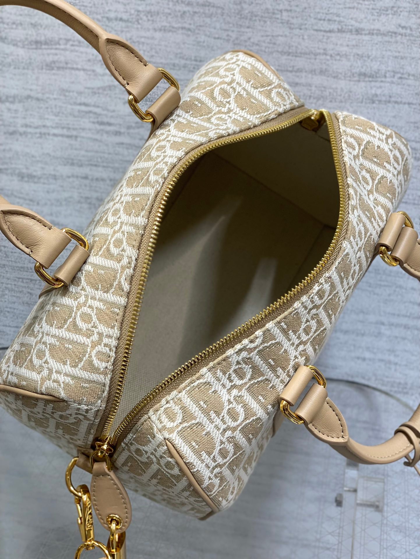 CD new single shoulder bag