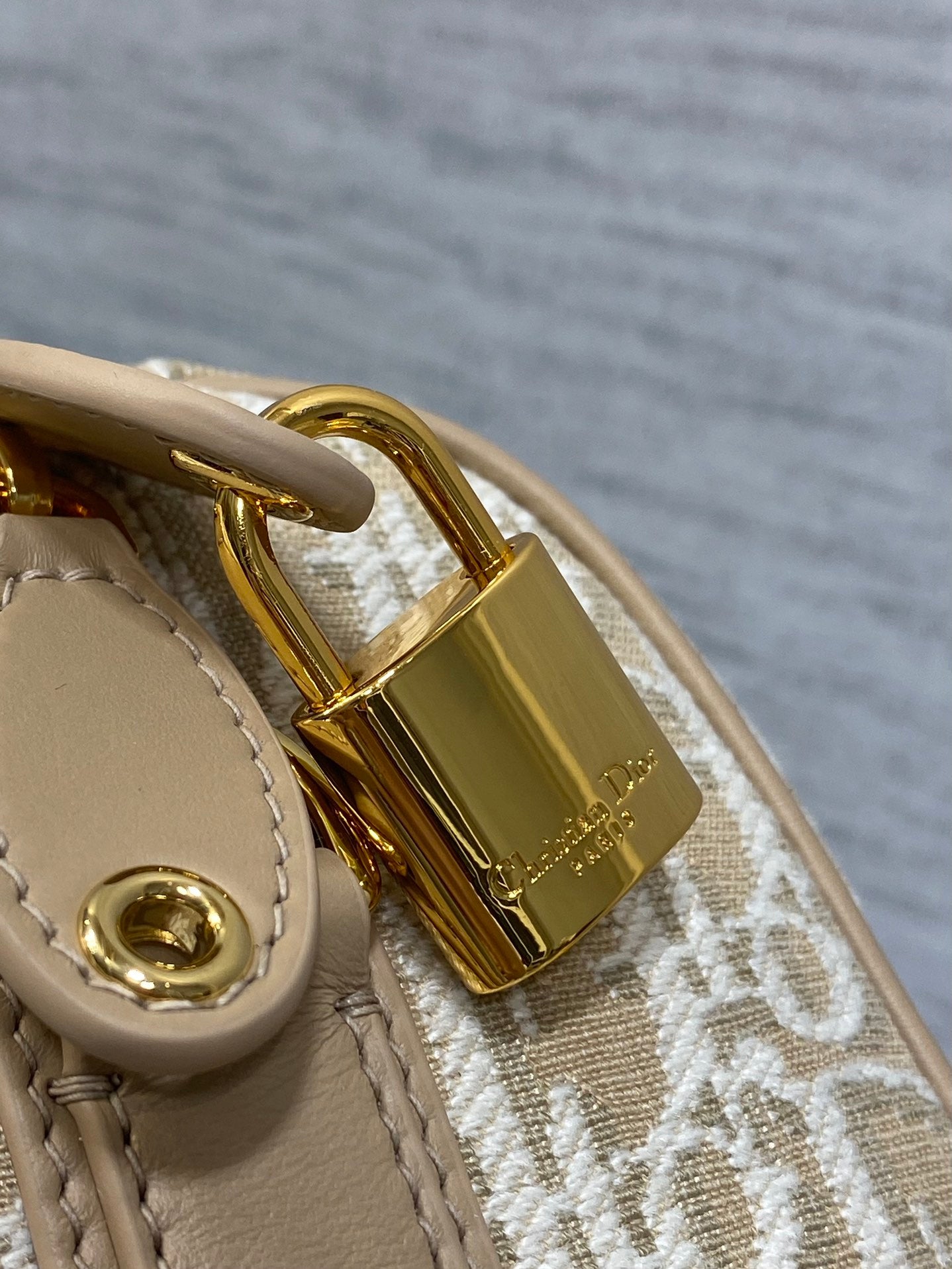 CD new single shoulder bag