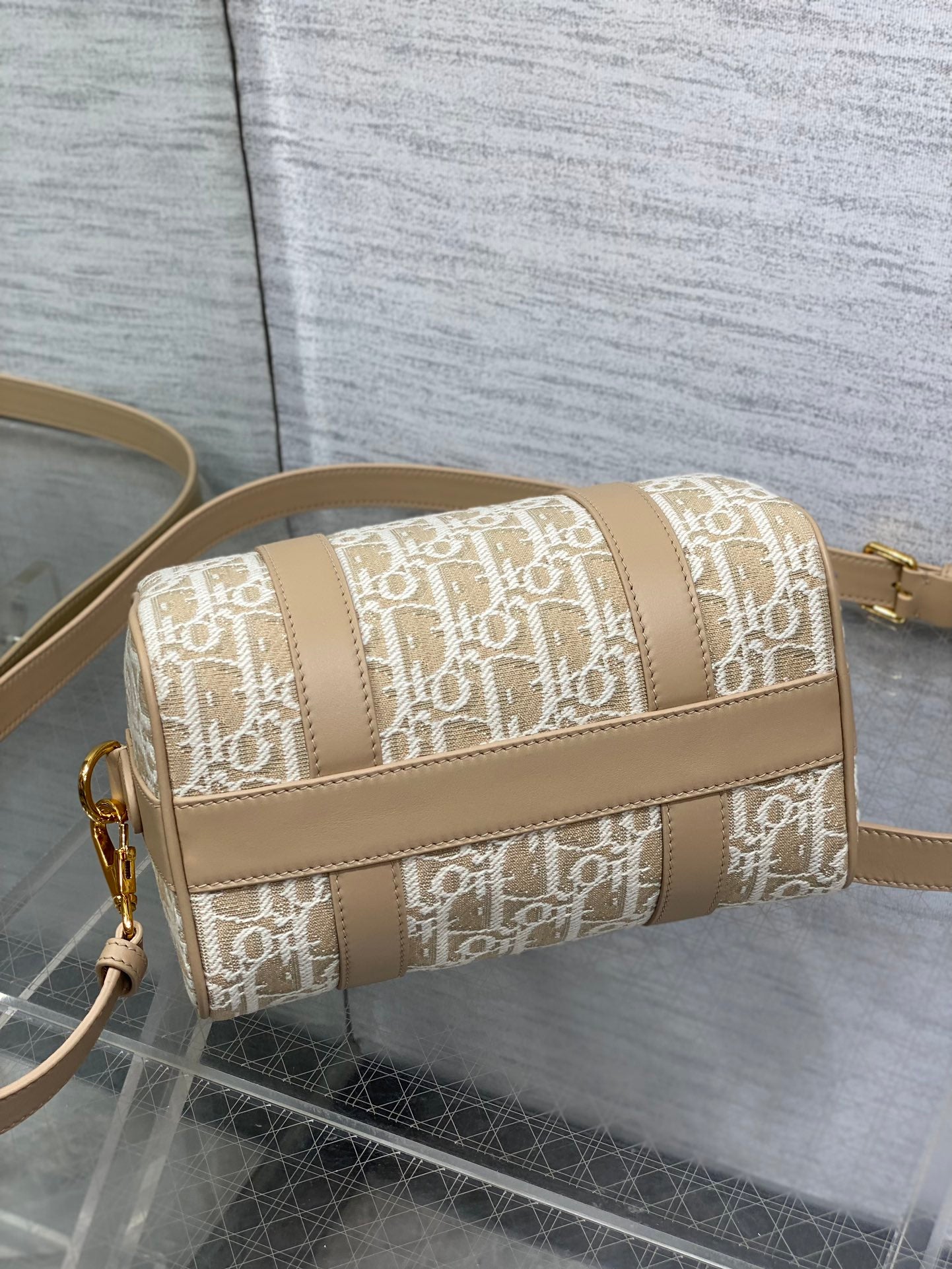 CD new single shoulder bag