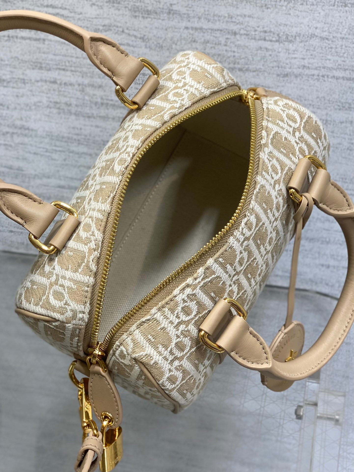 CD new single shoulder bag