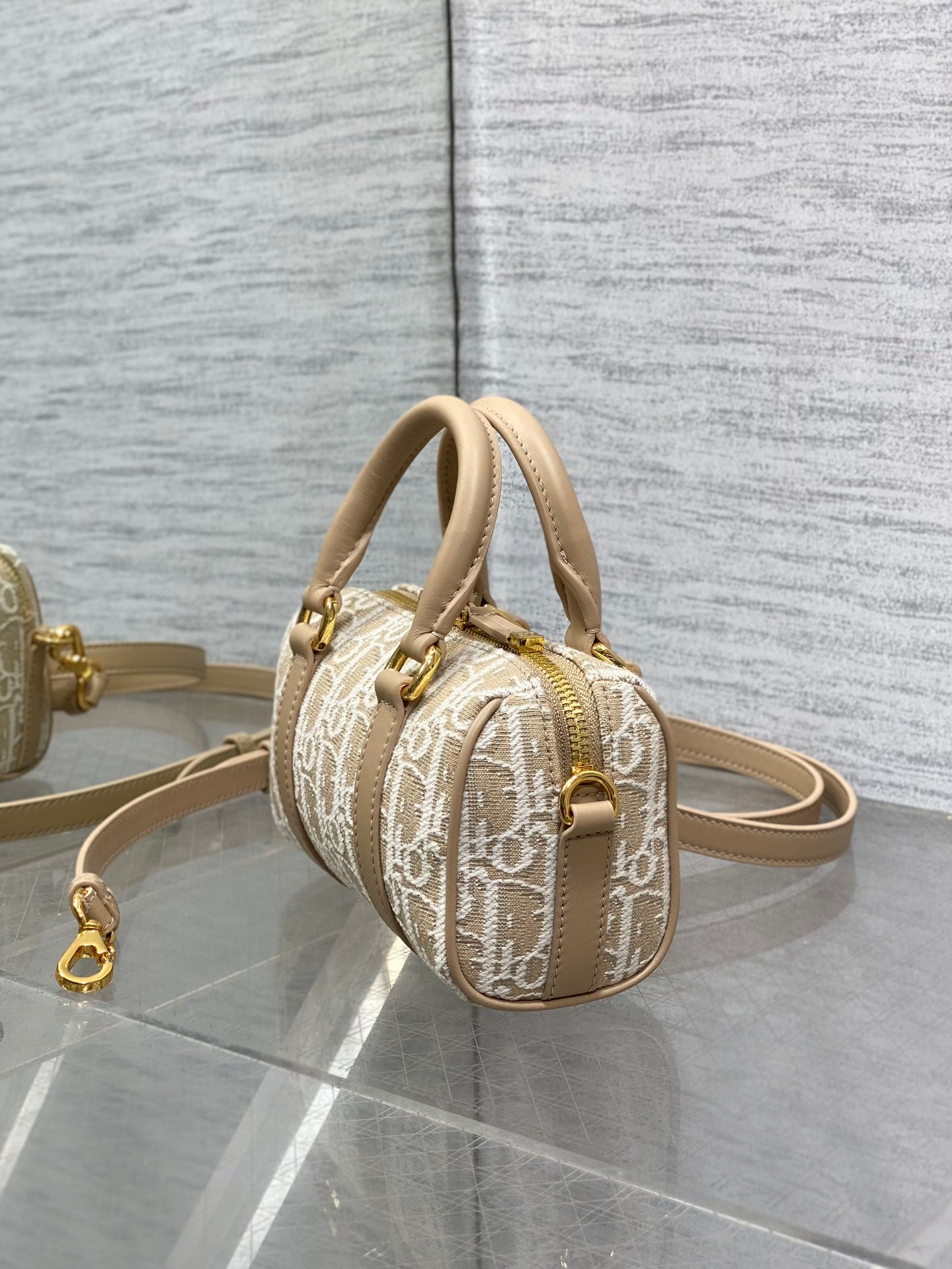 CD new single shoulder bag