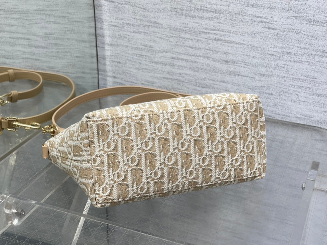 CD new single shoulder bag