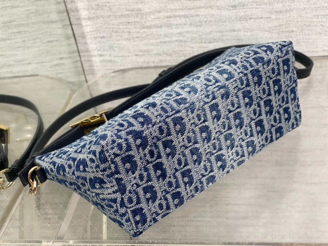 CD new single shoulder bag