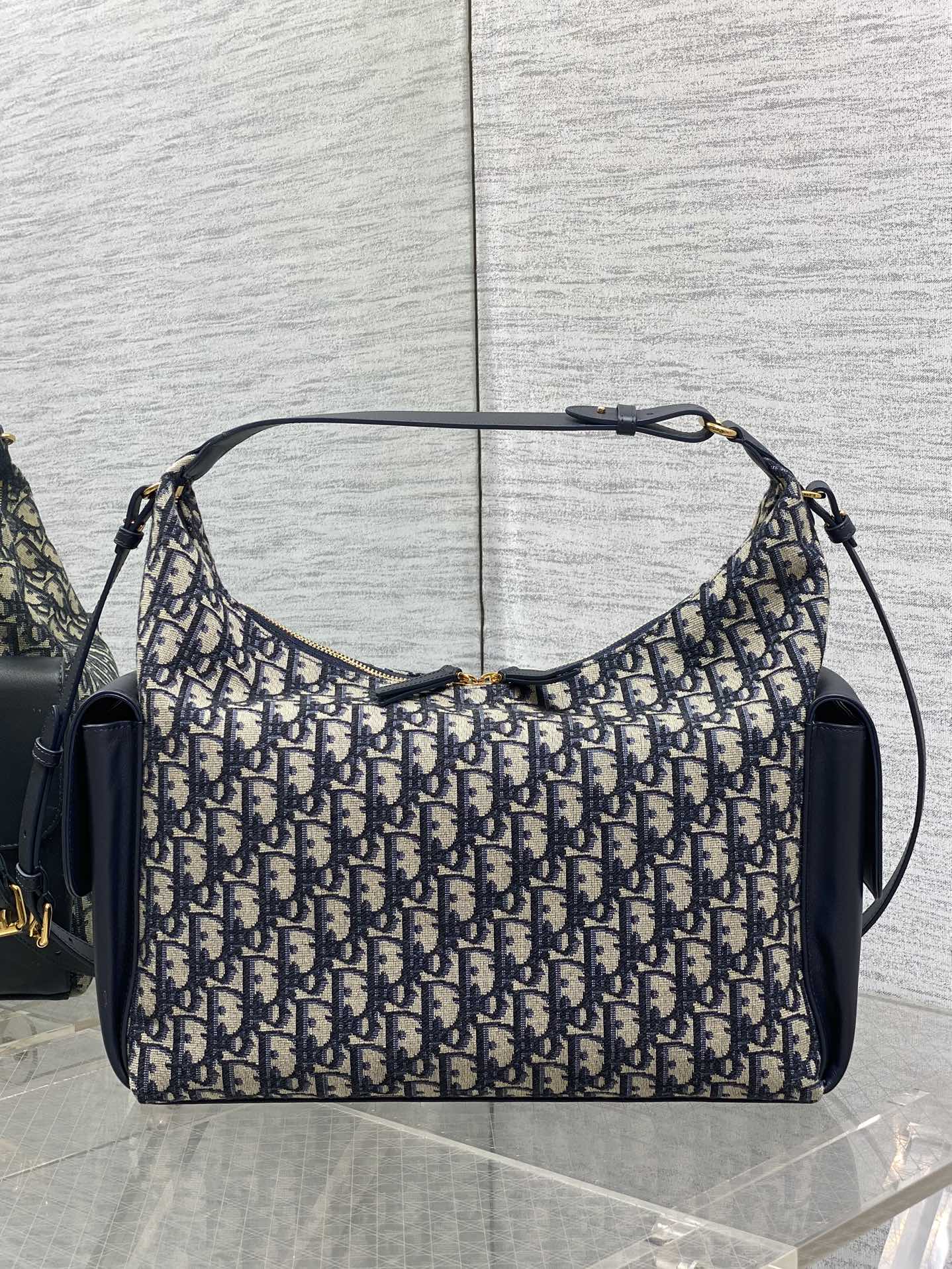 CD new single shoulder bag