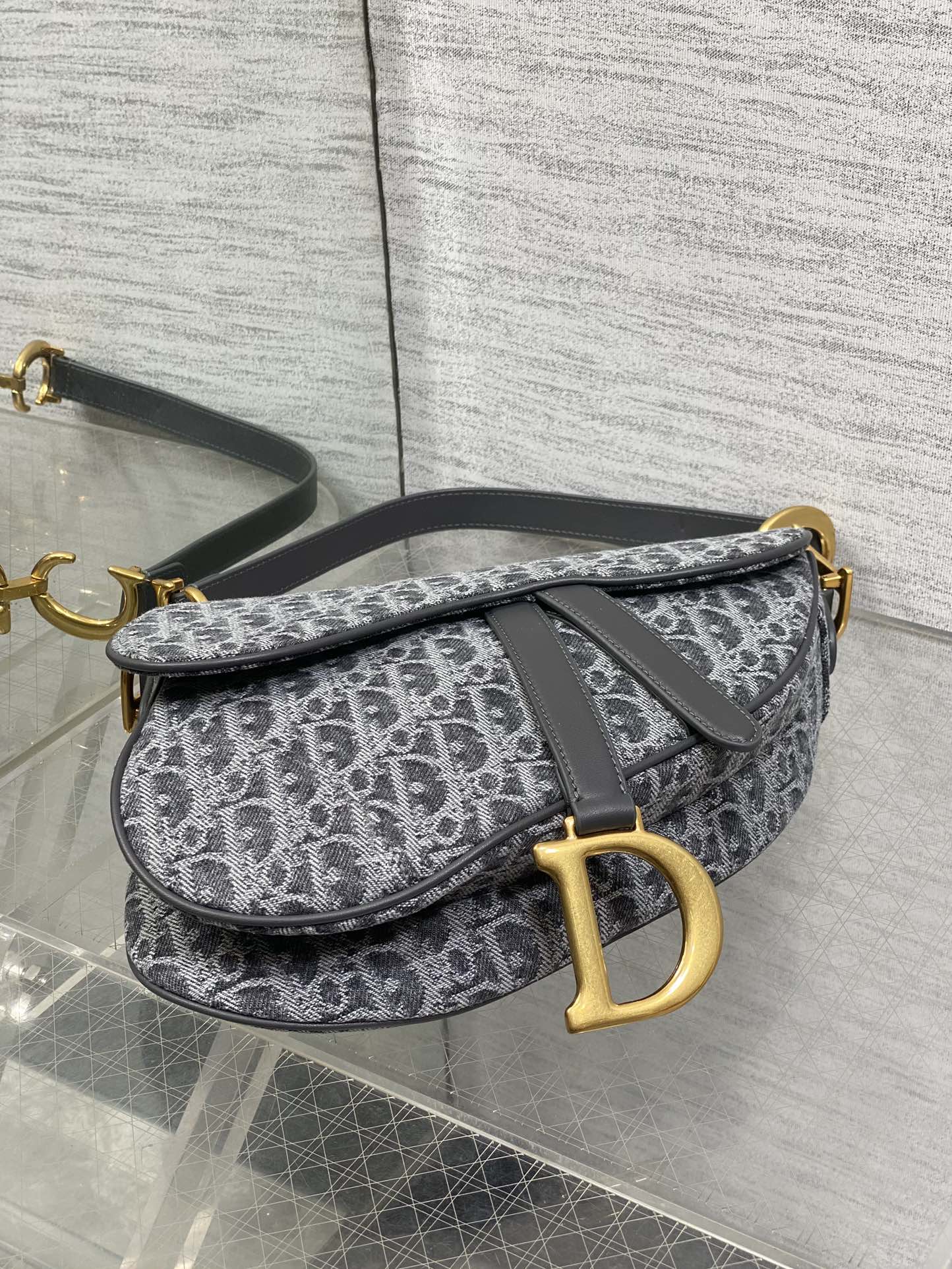 CD new single shoulder bag