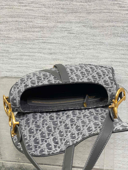 CD new single shoulder bag