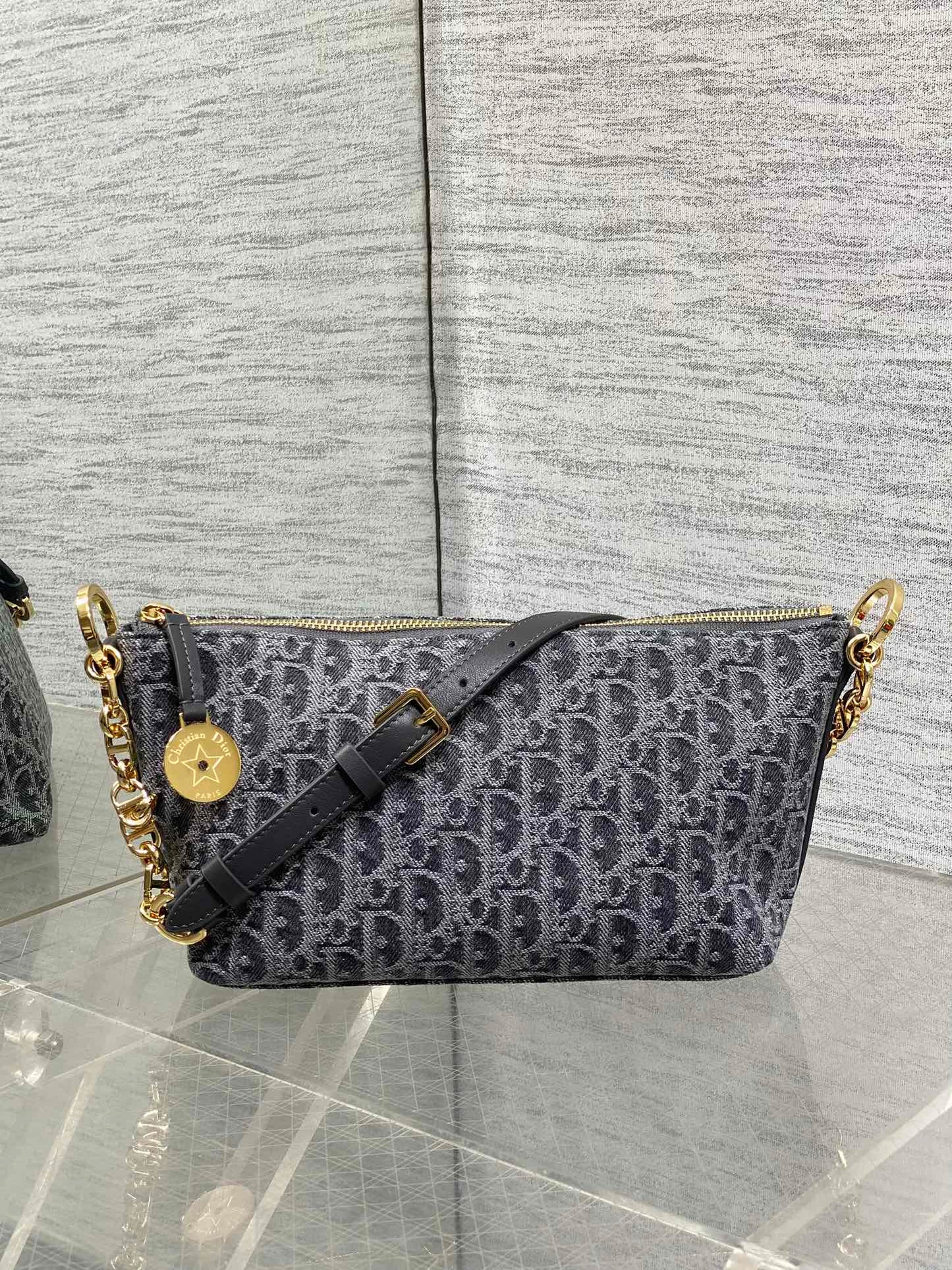 CD new single shoulder bag